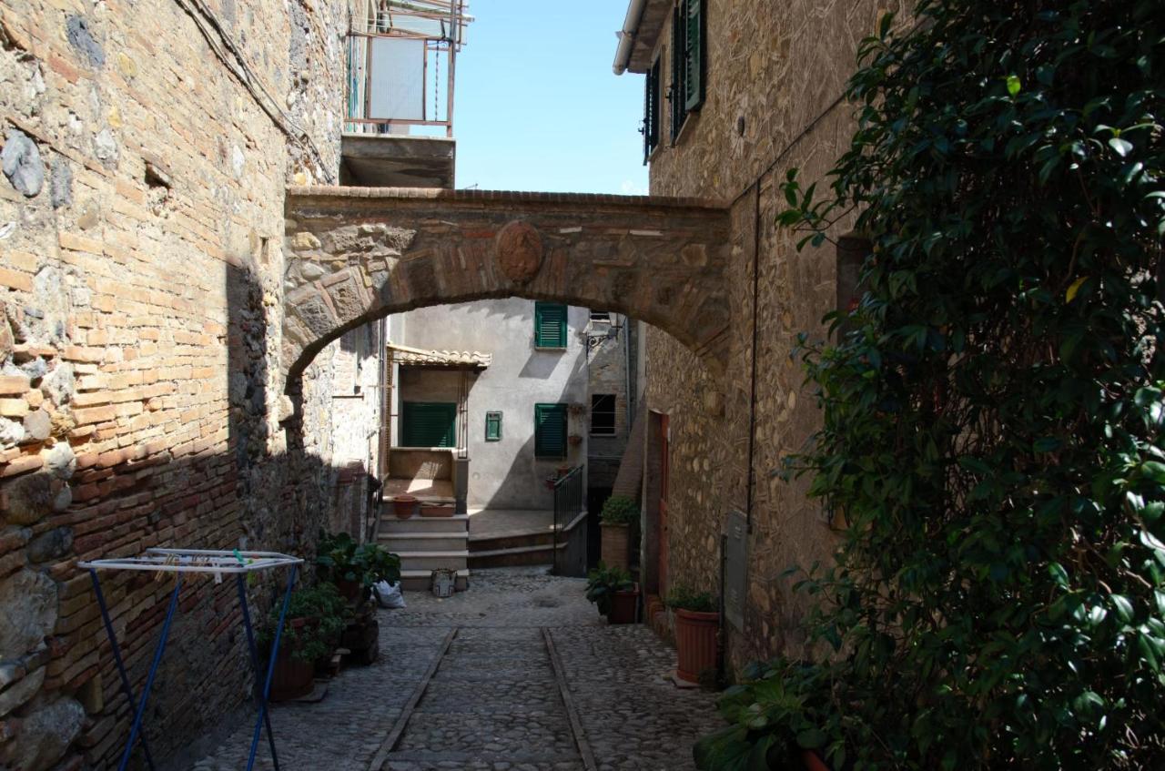 Locanda Bernasconi Castel Viscardo Esterno foto